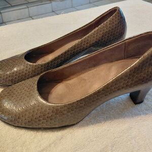 Aerosoles brown patent leather snake animal print wedge heels 8.5